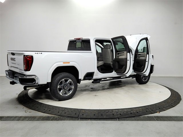 New 2026 GMC Sierra 2500 SLE w/ Preferred Package image 15