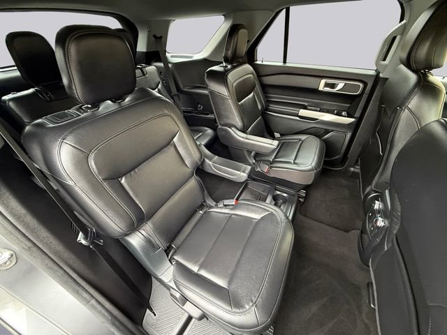 Used 2021 Ford Explorer XLT w/ Equipment Group 202A image 18