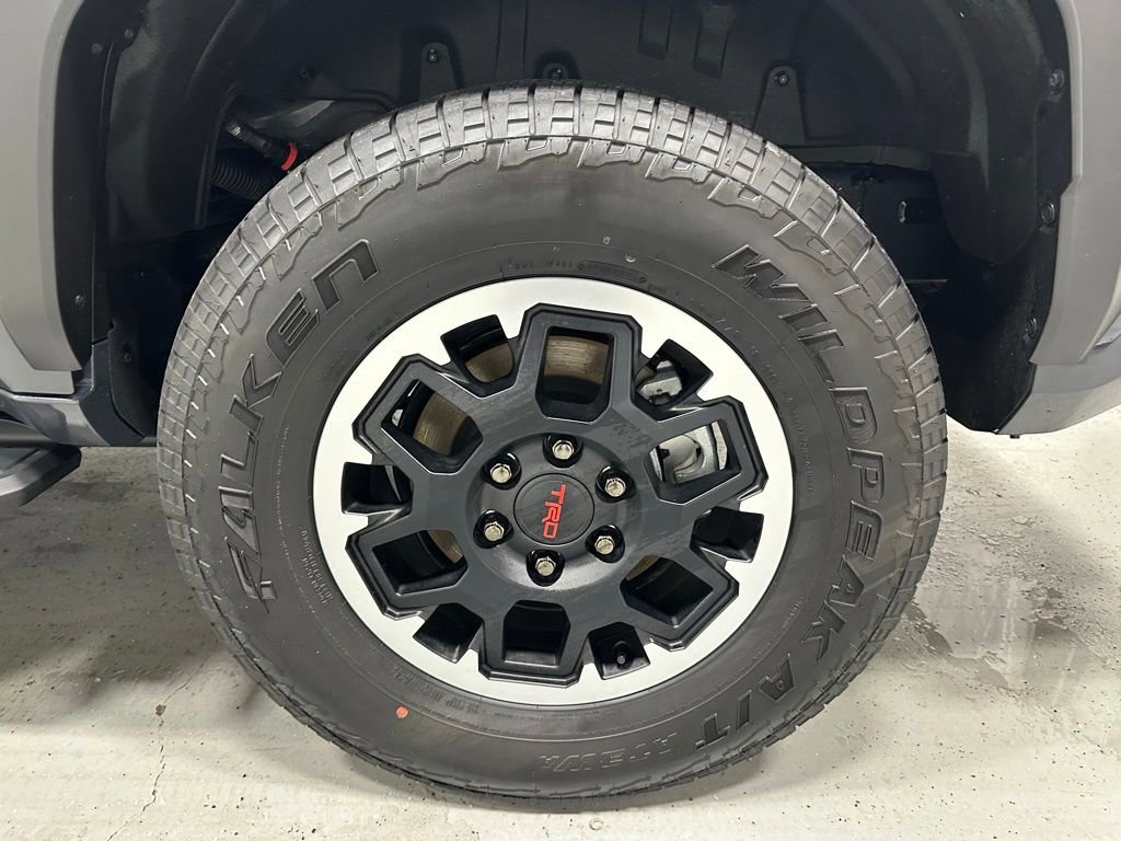 Used 2025 Toyota 4Runner TRD Off-Road image 62