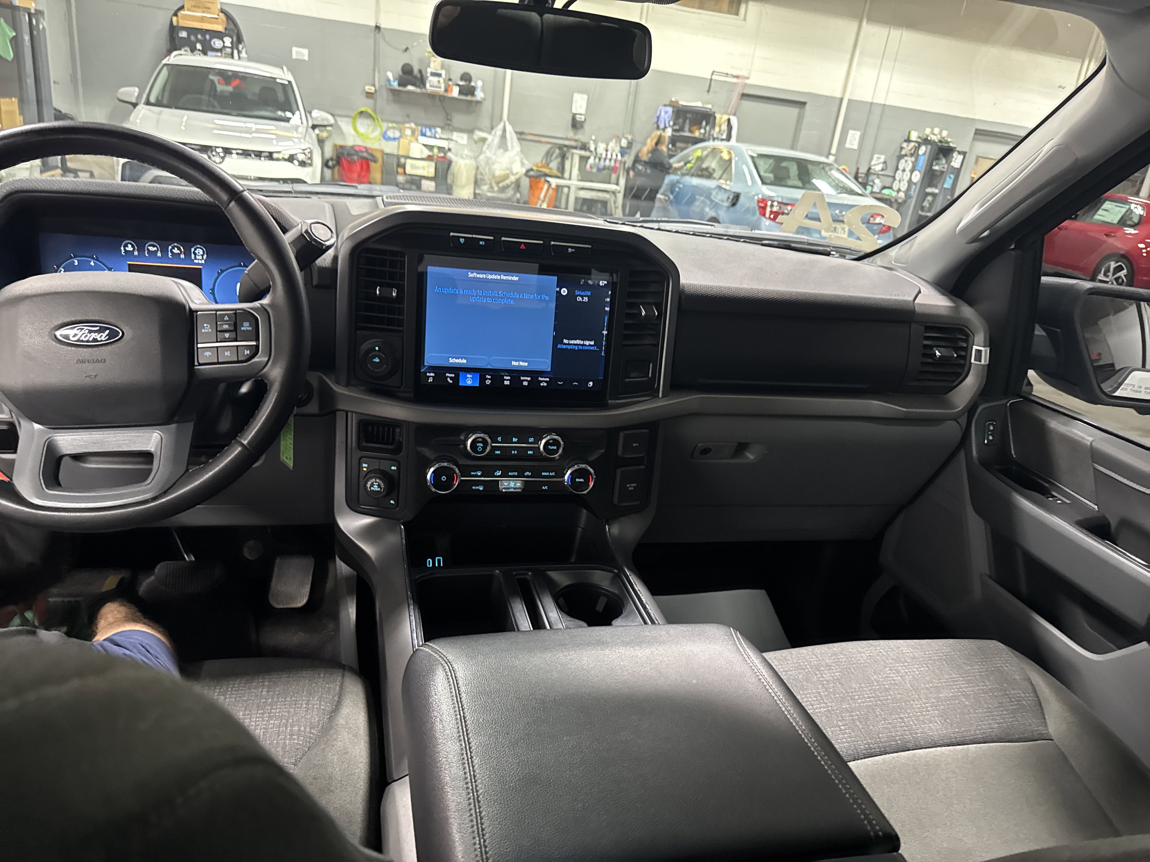 Used 2024 Ford F150 XLT w/ Mobile Office Package image 24