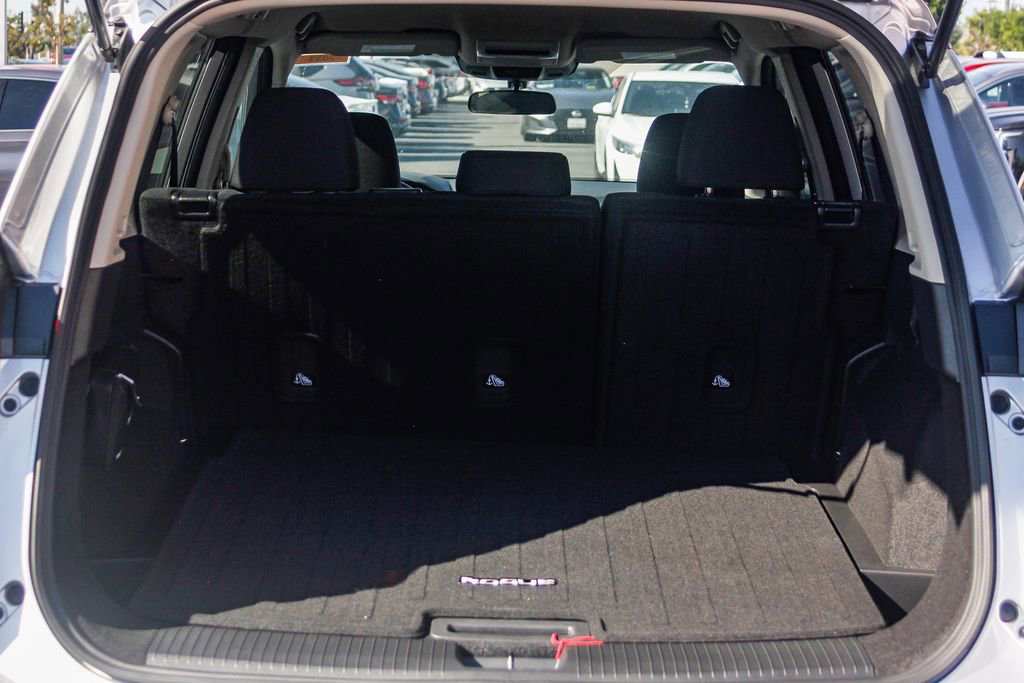 New 2025 Nissan Rogue S image 13