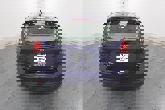 Used 2017 Ford Focus Electric Hatchback image 4