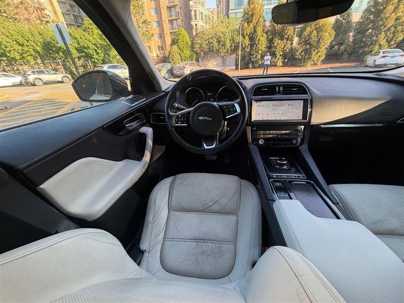Used 2019 Jaguar F-PACE Prestige AWD/4WD image 33