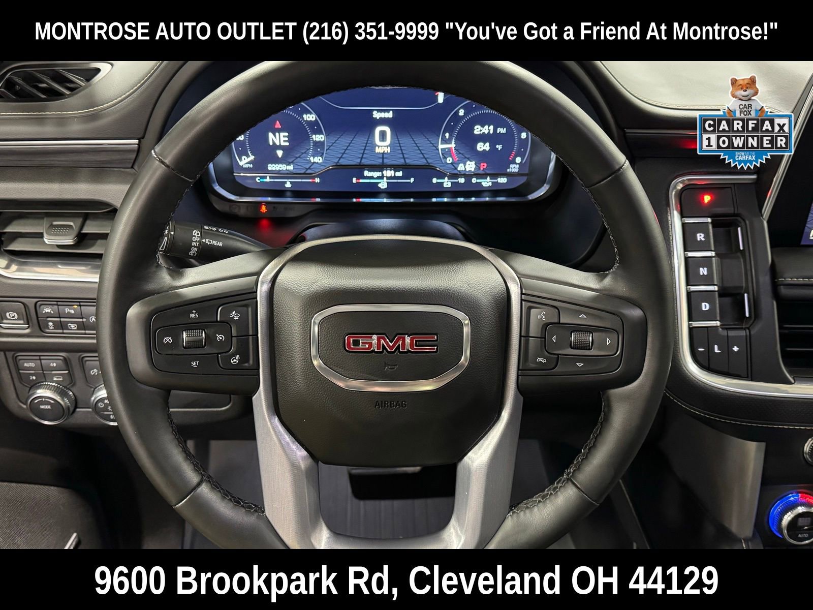 Used 2023 GMC Yukon XL SLT w/ SLT Premium Package image 18