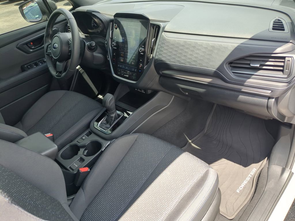 Certified 2025 Subaru Forester Premium AWD/4WD image 10