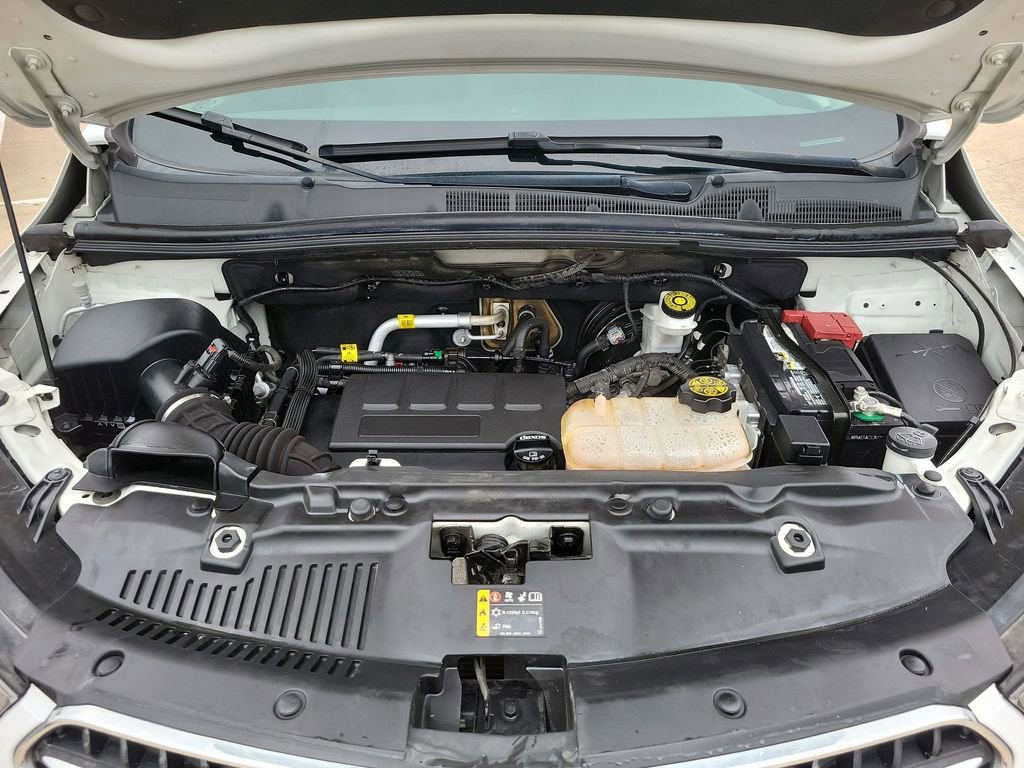 Used 2021 Buick Encore Preferred image 27