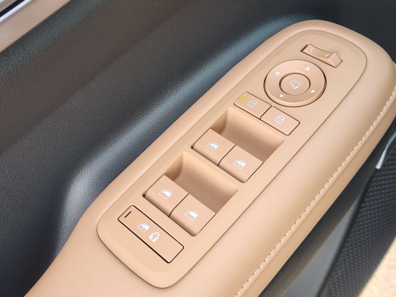 New 2027 Hyundai Santa Fe Limited FWD image 23