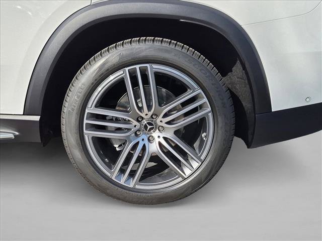 New 2026 Mercedes-Benz GLS 450 4MATIC image 9