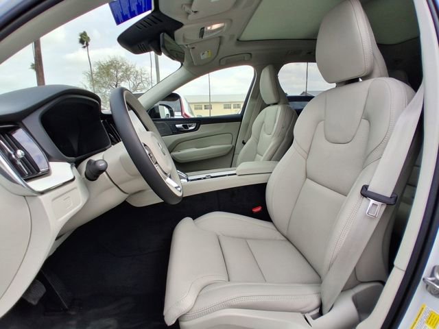 New 2026 Volvo XC60 B5 Ultra w/ Protection Package Premier AWD/4WD image 14