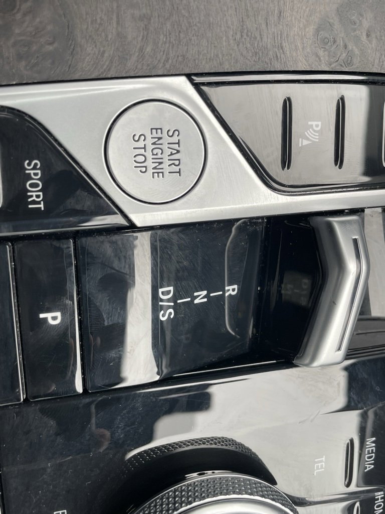 Used 2025 BMW X7 xDrive40i w/ M Sport Package image 47