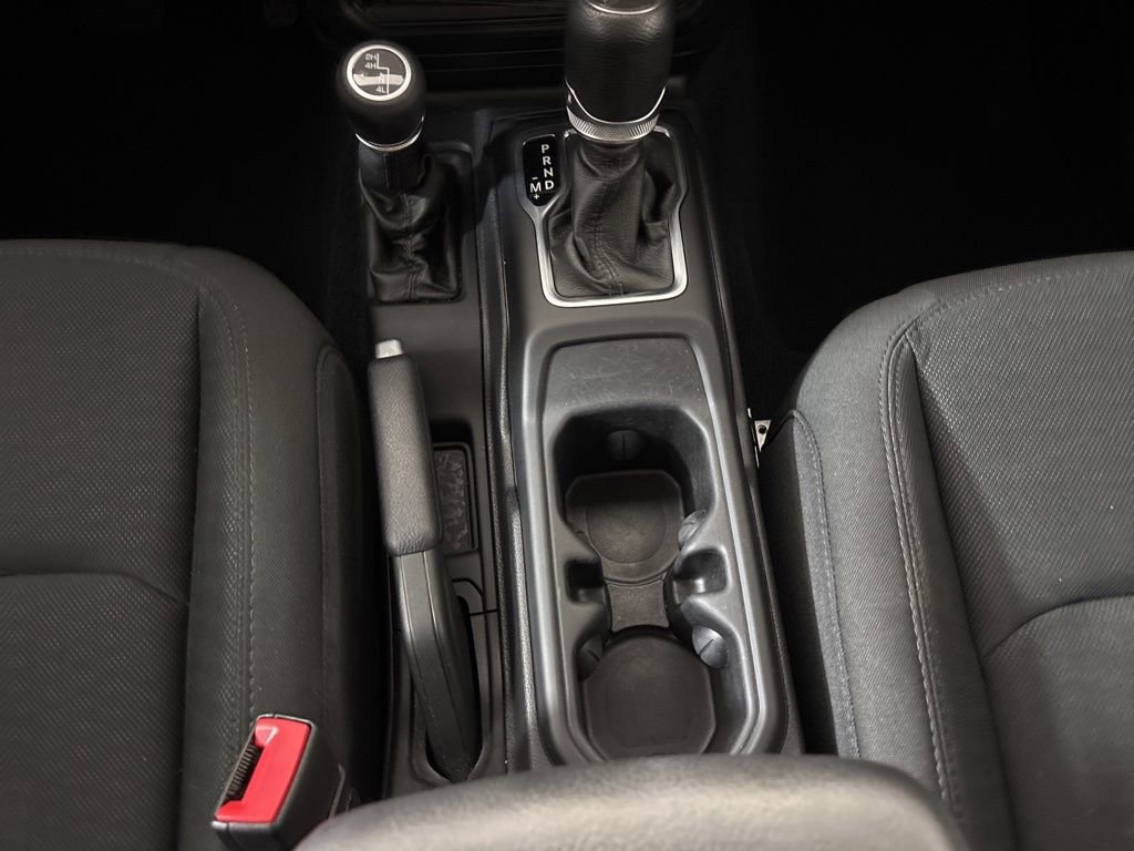 Used 2020 Jeep Wrangler Sport image 25