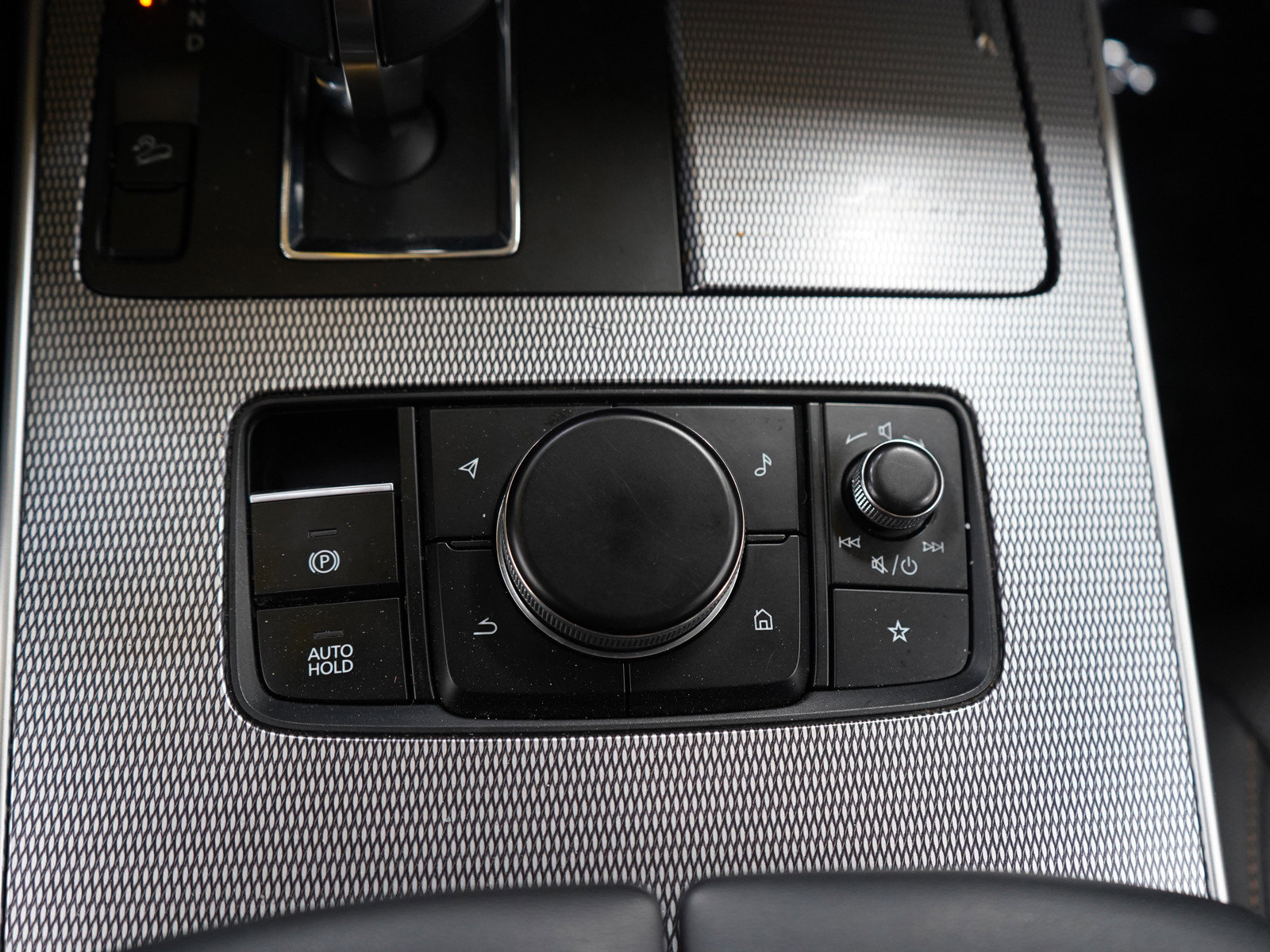 Used 2024 MAZDA CX-90 Plug-In Hybrid w/ Preferred AWD/4WD image 26