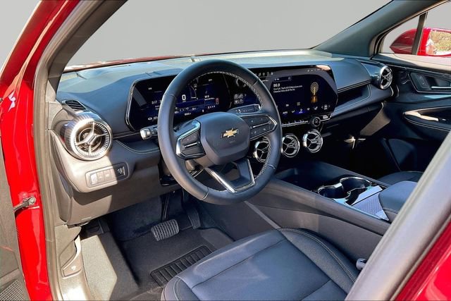 Used 2025 Chevrolet Blazer EV LT image 12