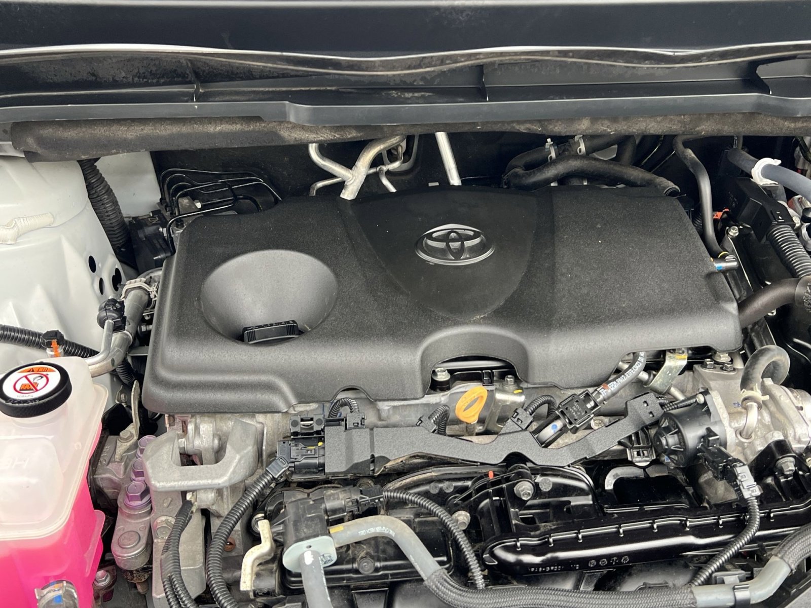 Used 2024 Toyota Sienna XLE image 29