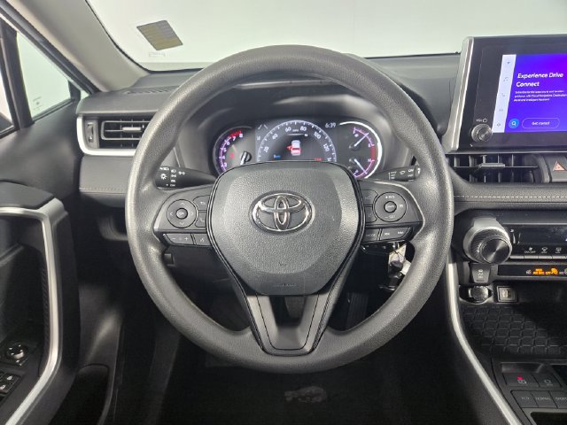 Used 2024 Toyota RAV4 LE FWD image 21