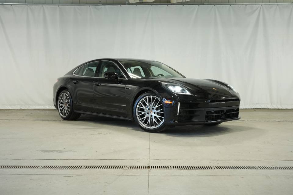 New 2026 Porsche Panamera 4 AWD/4WD image 9