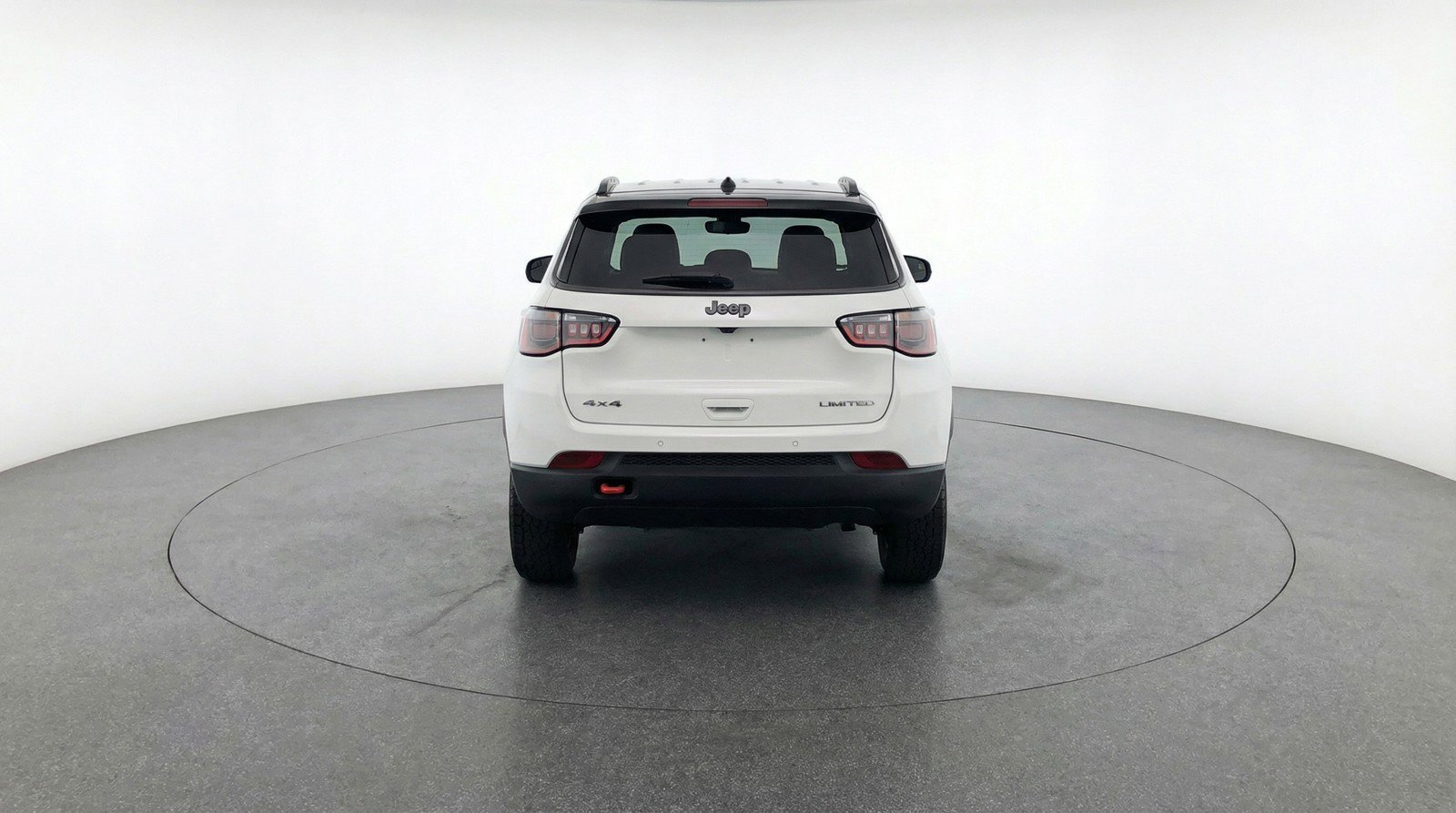Used 2025 Jeep Compass Trailhawk image 7