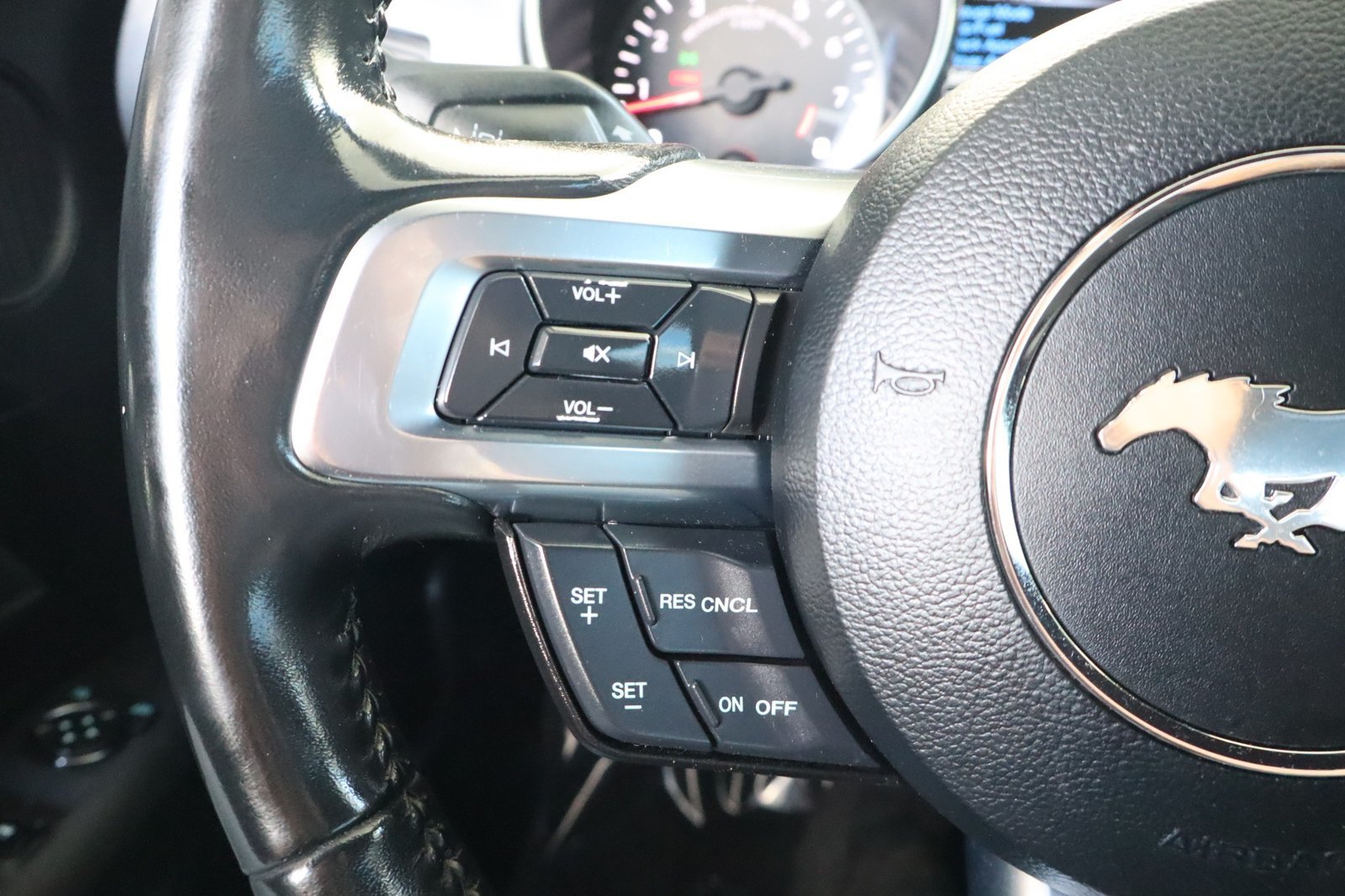 Used 2022 Ford Mustang GT w/ Equipment Group 301A RWD image 24