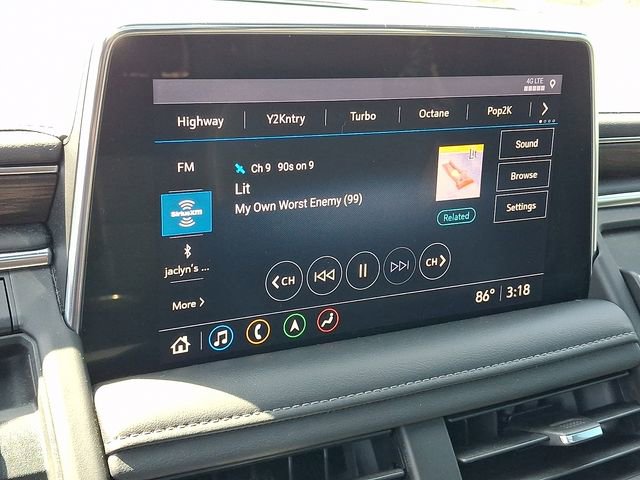 Used 2021 Chevrolet Suburban Z71 w/ Rear Media and Nav Package AWD/4WD image 14