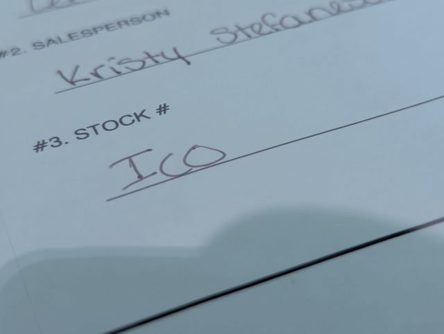 Used 2020 Chevrolet Traverse LT FWD image 11