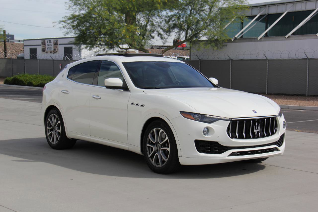 Used 2020 Maserati Levante S image 3