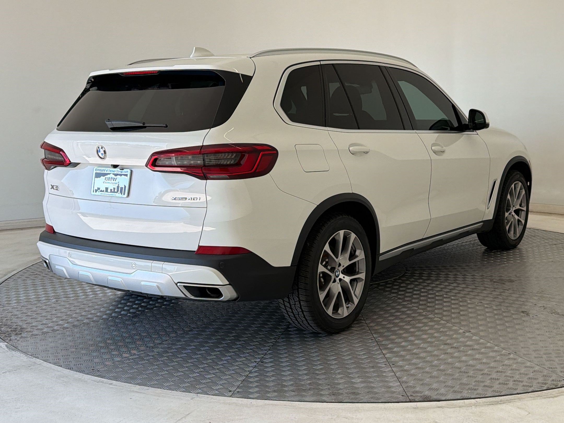 Used 2019 BMW X5 xDrive40i w/ Convenience Package AWD/4WD image 9