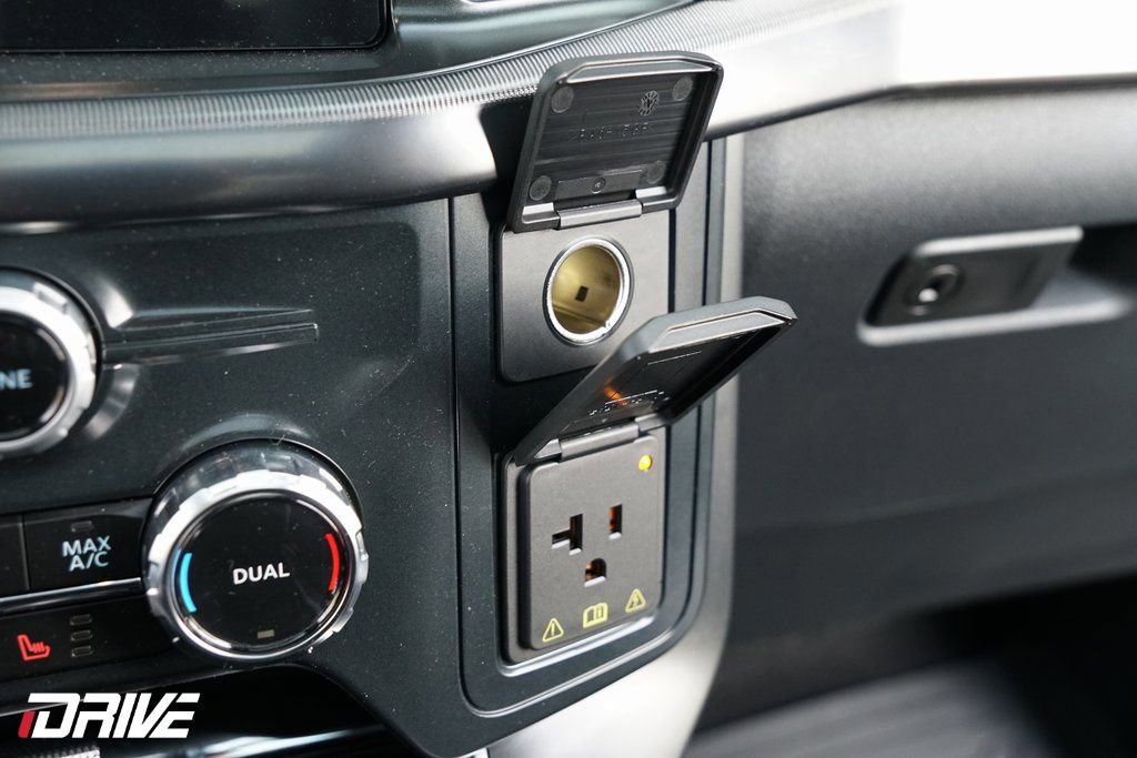 Used 2025 Ford F150 Raptor image 30