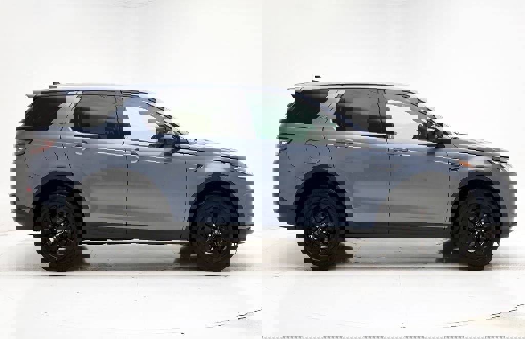 Used 2023 Land Rover Discovery Sport S image 3