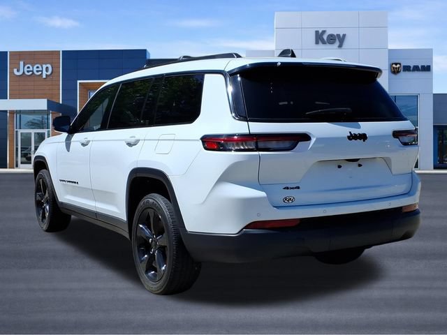 Used 2023 Jeep Grand Cherokee L Laredo AWD/4WD image 3