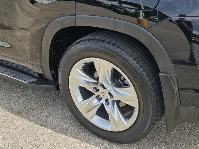 Used 2015 Toyota Highlander Limited image 8