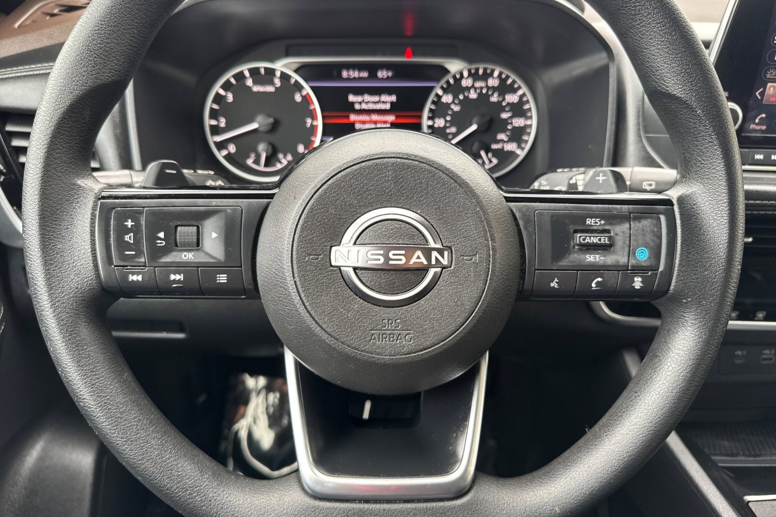 Used 2023 Nissan Rogue SV FWD image 16