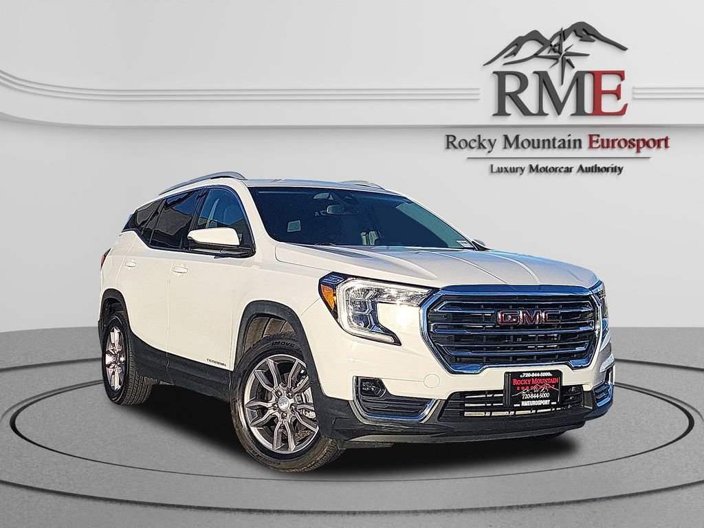 Used 2022 GMC Terrain SLT AWD/4WD image 1