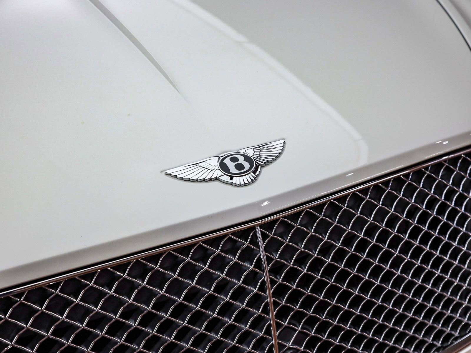 Used 2021 Bentley Bentayga image 7