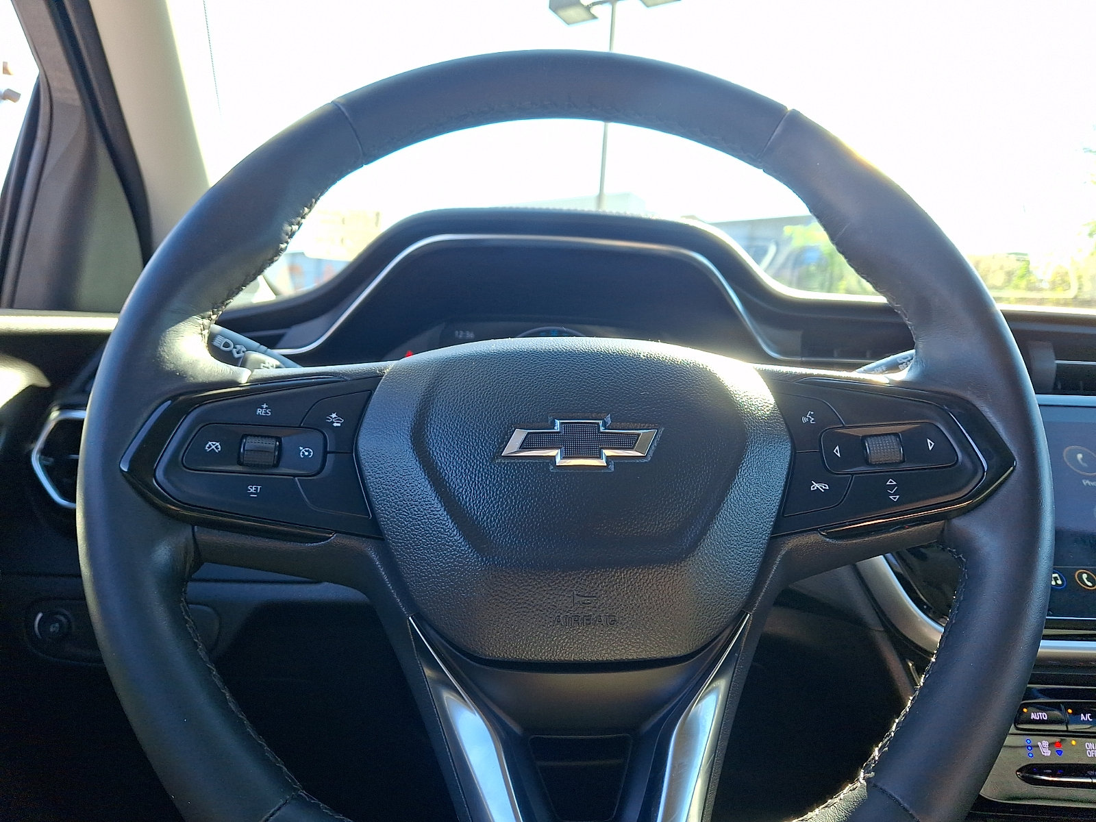 Used 2023 Chevrolet Bolt EUV LT w/ Convenience Package FWD image 19