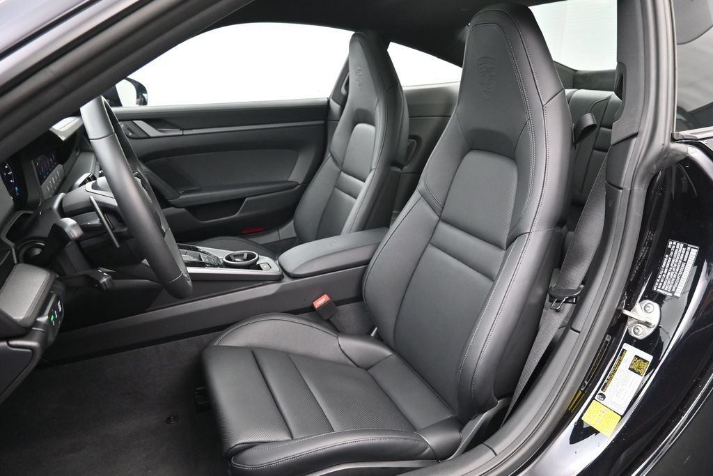 Certified 2026 Porsche 911 Carrera RWD image 5