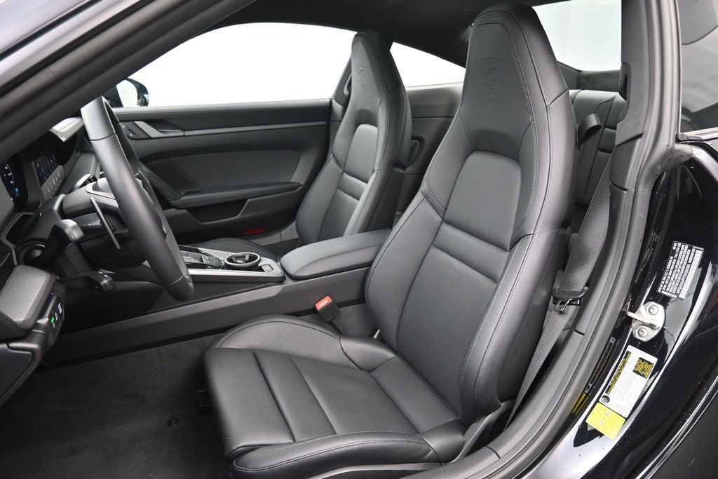 Certified 2026 Porsche 911 Carrera RWD image 5