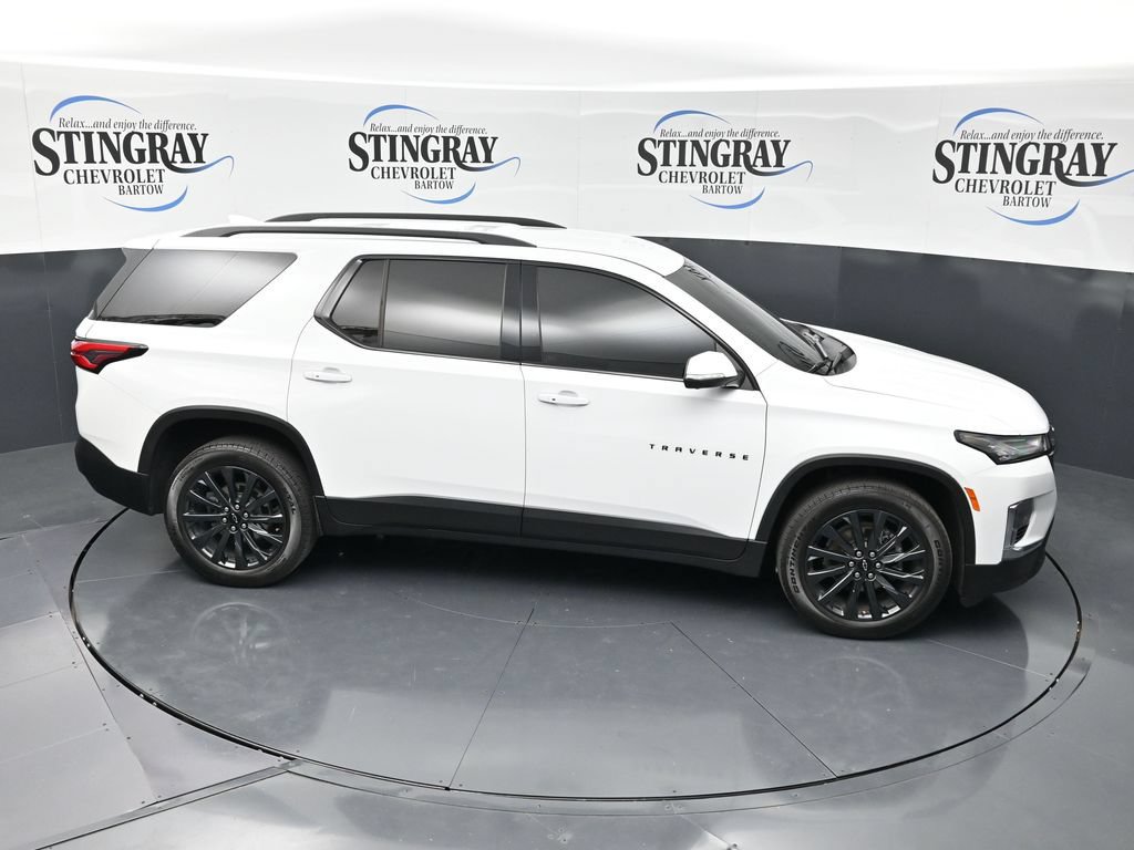 Used 2023 Chevrolet Traverse RS FWD image 28