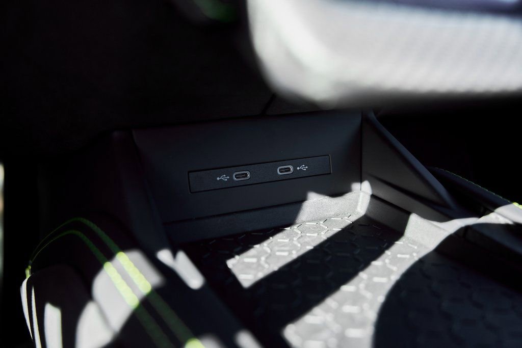 Used 2025 Lamborghini Revuelto AWD/4WD image 67