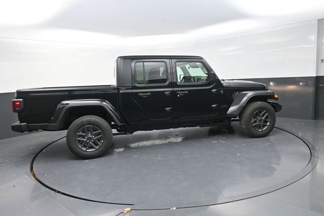 New 2026 Jeep Gladiator Sport image 11