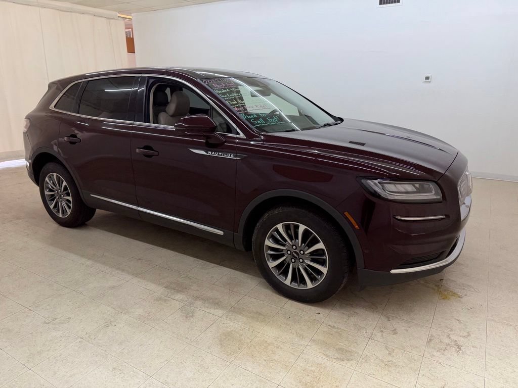 Used 2022 Lincoln Nautilus Reserve AWD/4WD image 7
