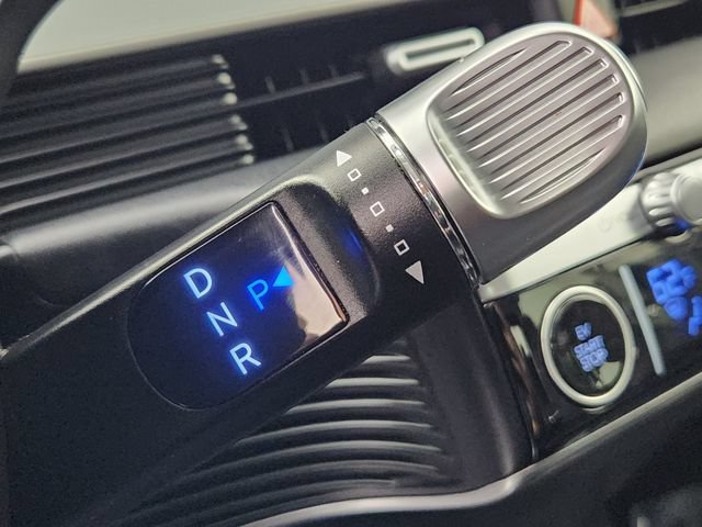 Certified 2024 Hyundai Ioniq 5 Limited AWD/4WD image 31