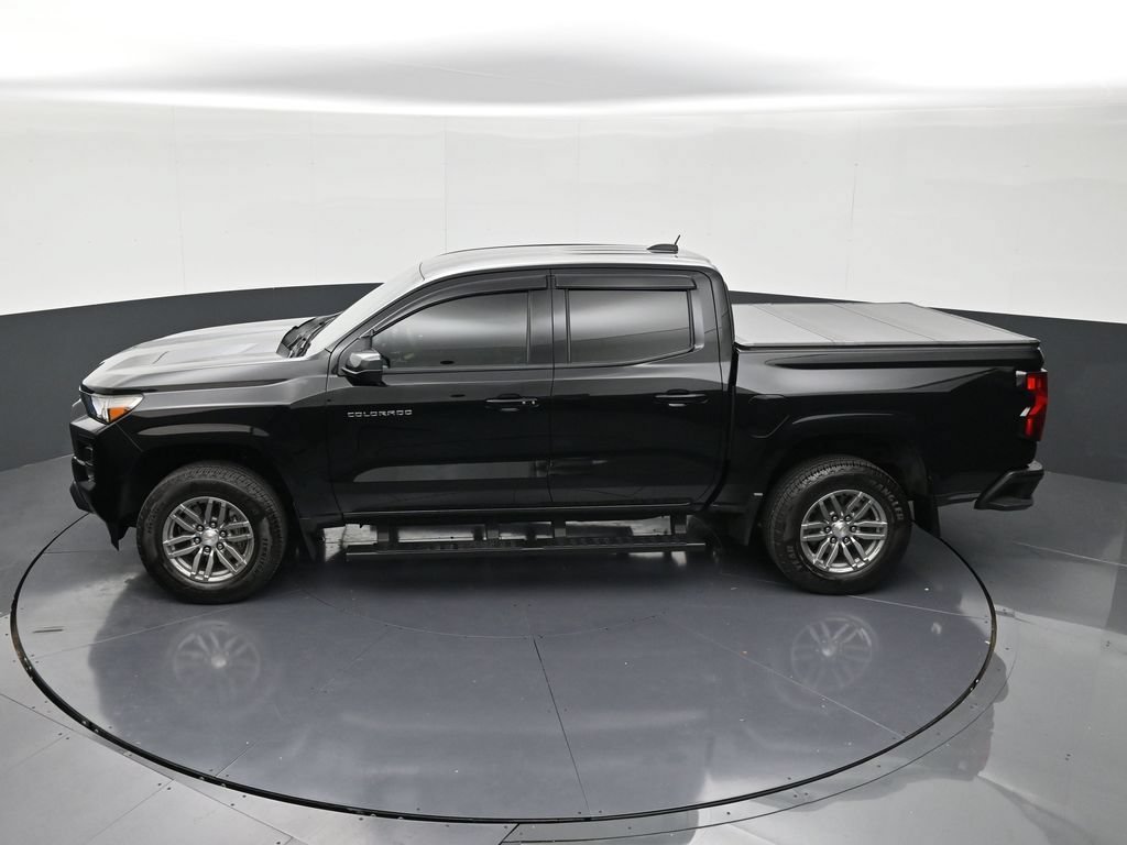 Used 2025 Chevrolet Colorado LT RWD image 13