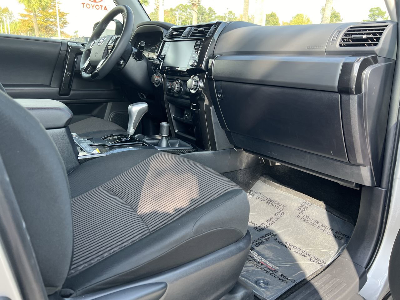 Used 2024 Toyota 4Runner TRD Off-Road AWD/4WD image 32