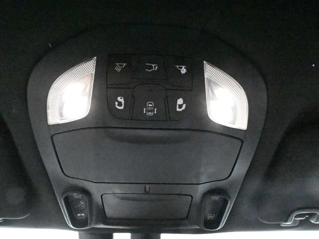 Used 2019 Chrysler Pacifica Touring-L Plus w/ Advanced Safetytec Group FWD image 30