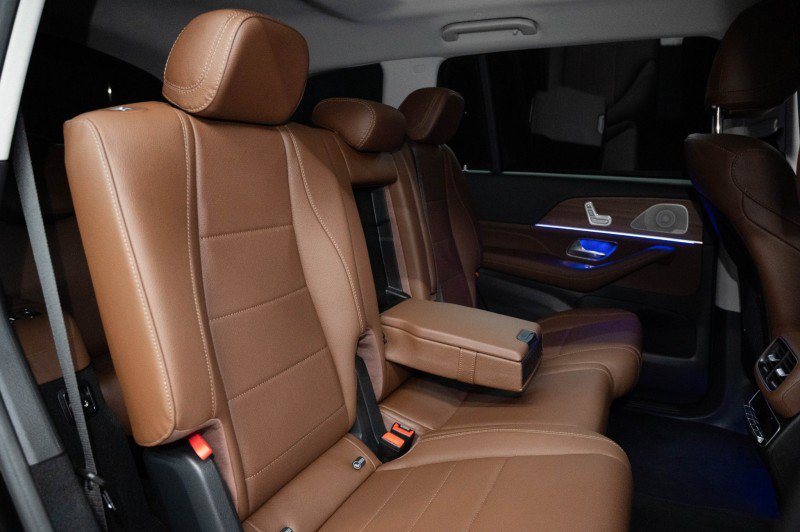 Certified 2026 Mercedes-Benz GLS 450 4MATIC image 16