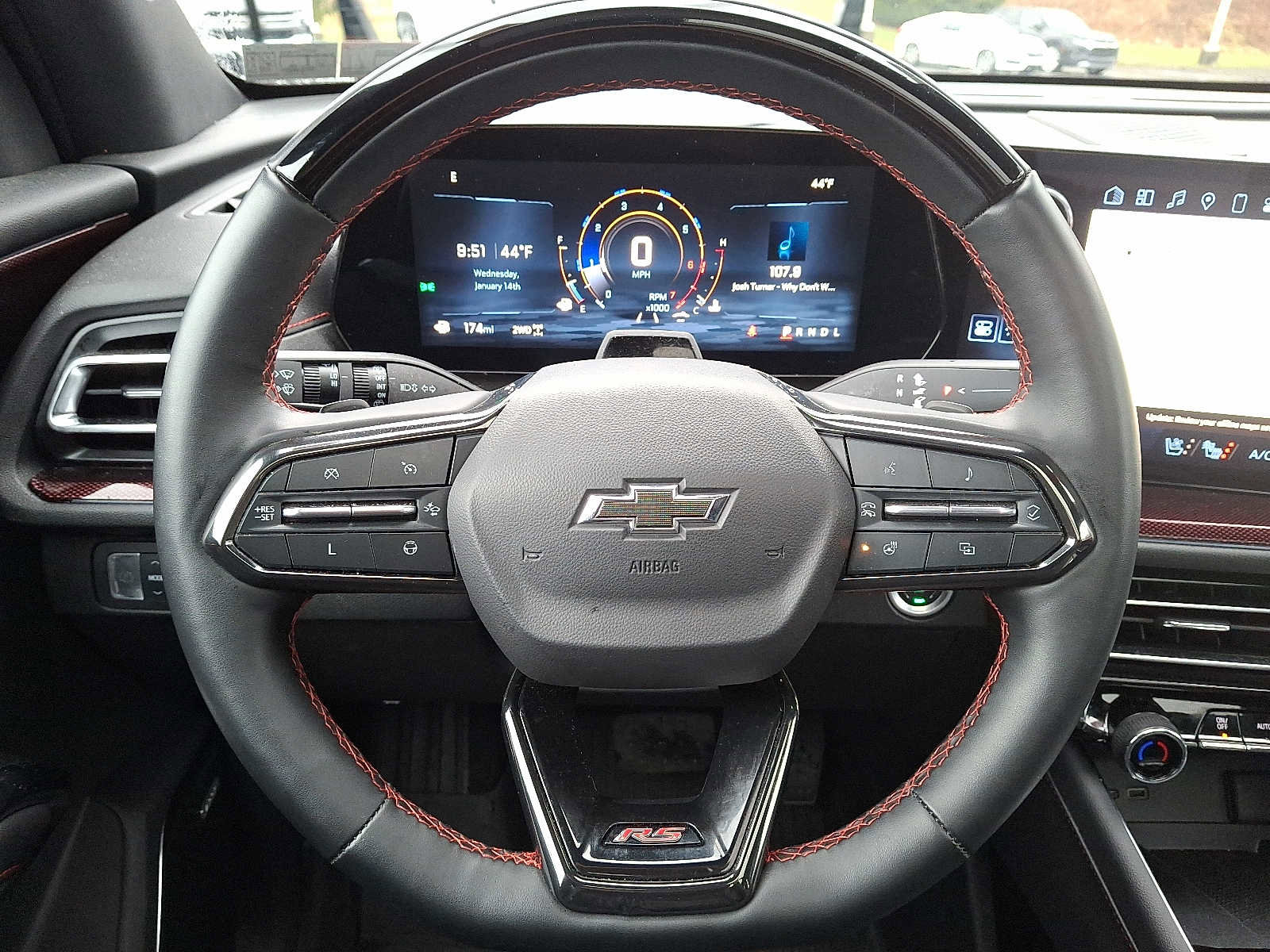 Used 2024 Chevrolet Traverse RS w/ LPO, Floor Liner Package image 20