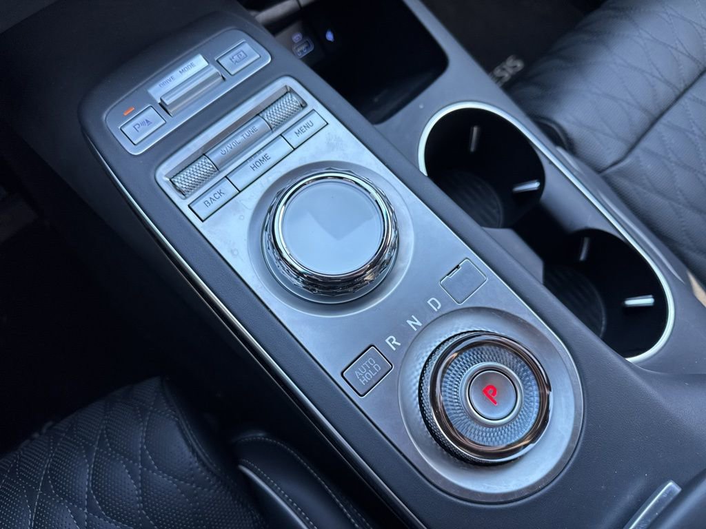 Used 2025 Genesis GV70 3.5T Sport w/ Sport Prestige Package image 10