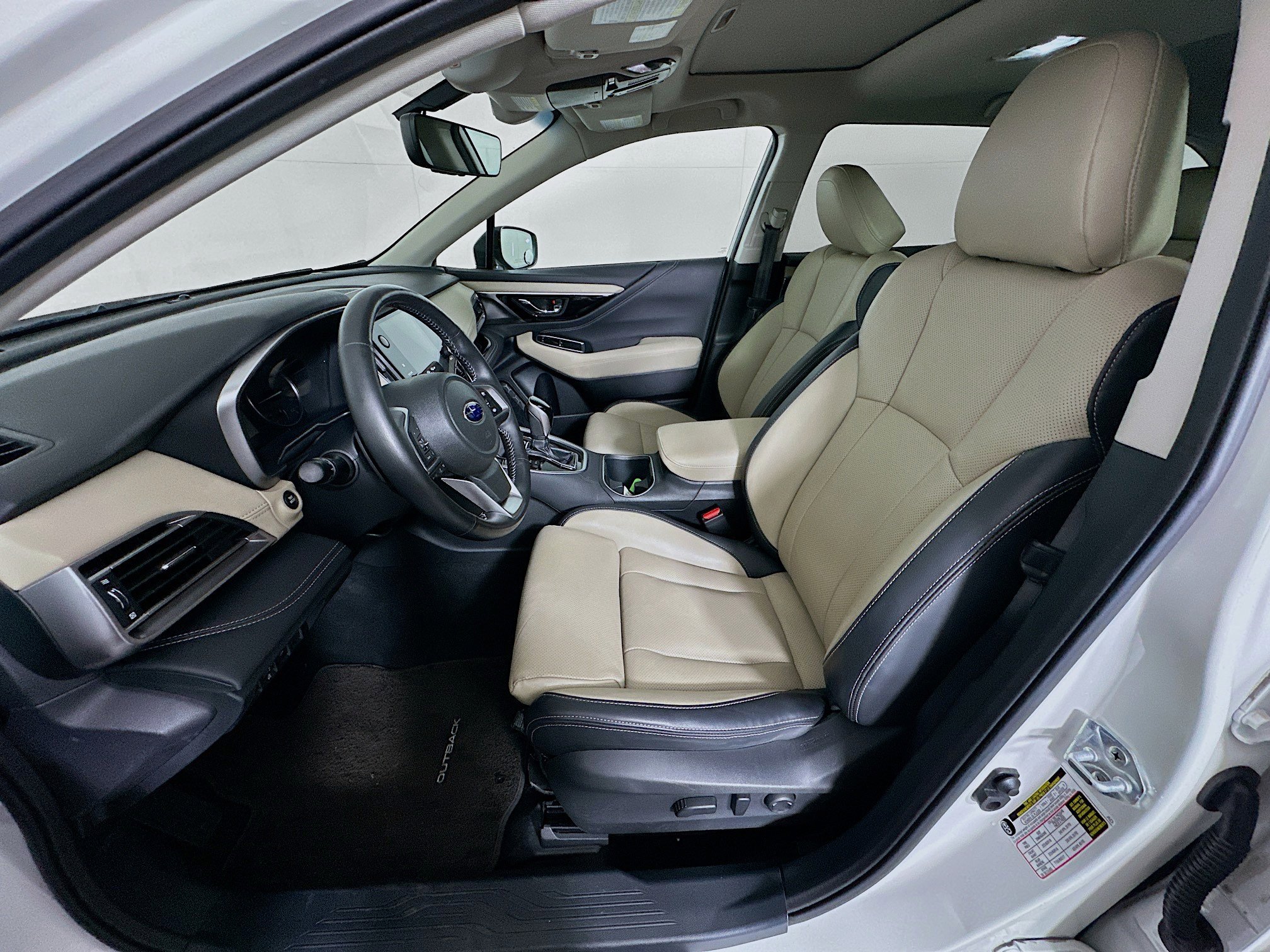 Used 2022 Subaru Outback Limited AWD/4WD image 13