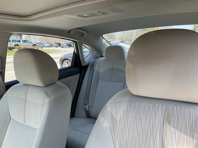 Used 2015 Nissan Sentra SV w/ Style Package FWD image 24