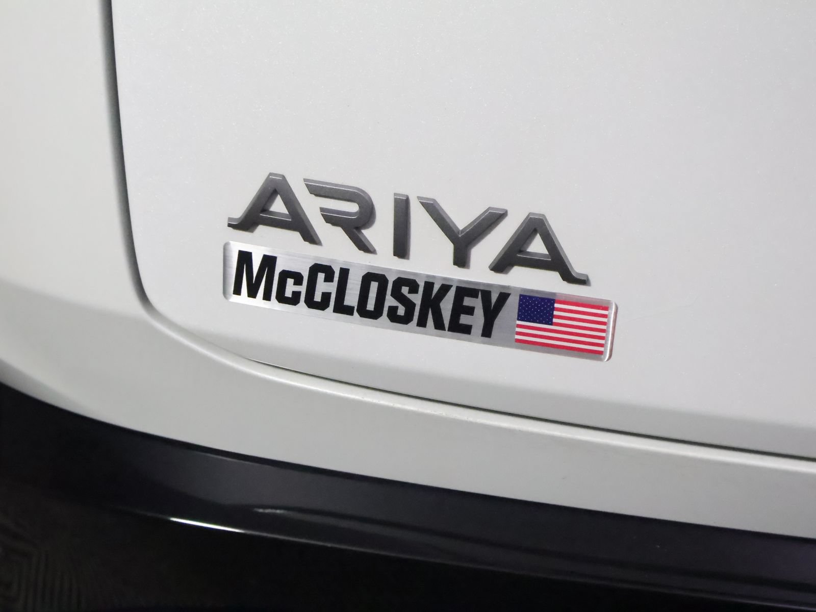 Used 2023 Nissan Ariya AWD image 9